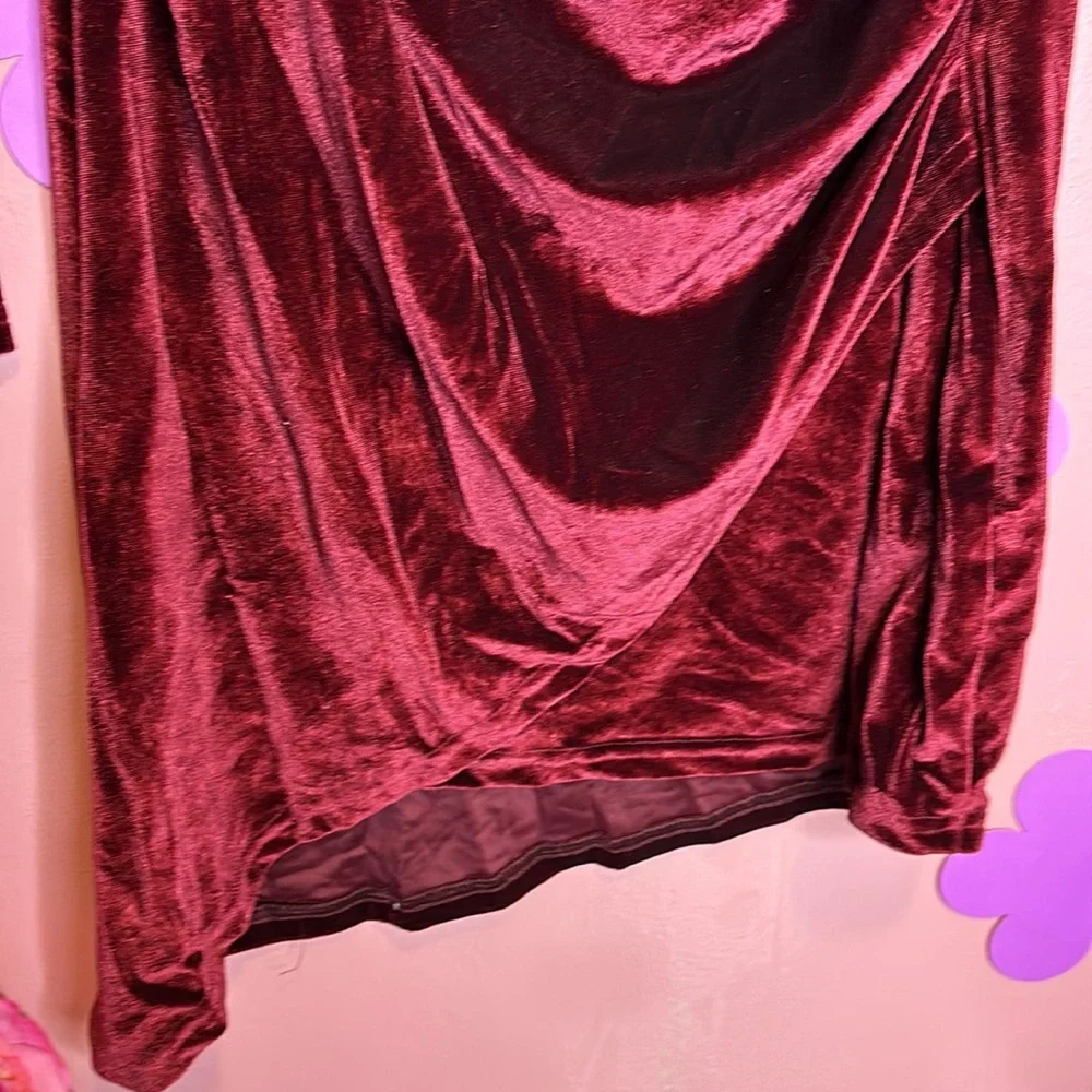 SHEIN burgundy crush velvet dress - Picture 4 of 5